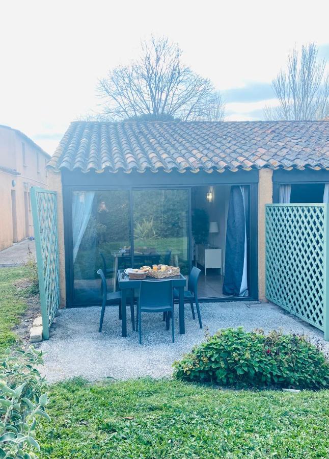 Appart Dans Residence Avec Piscine A Arles Exteriér fotografie